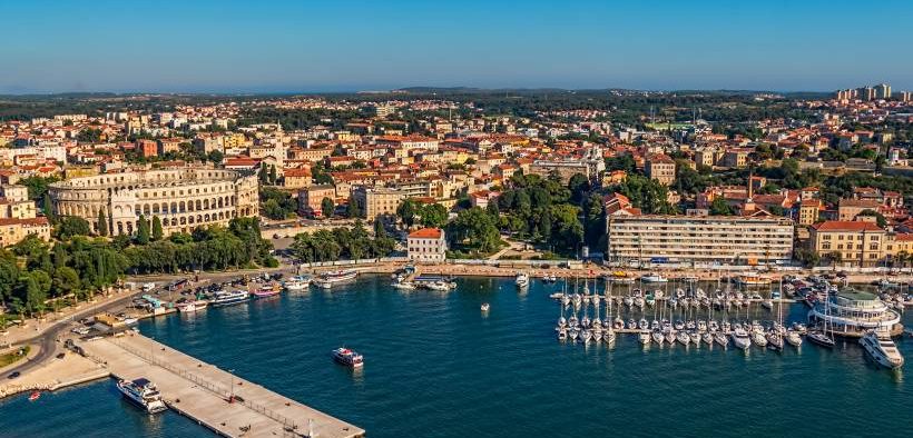 Sehenswertes in Pula - Blick ueber die Stadt - Ferien in Istrien