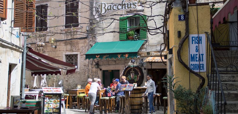 5 tolle Bars in Poreč, die Kroatienurlauber nicht verpassen sollten
