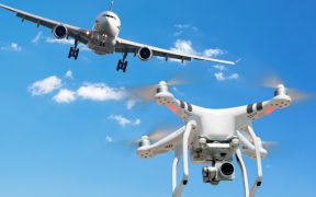 Flugdrohne auf Flugzeug Höhe - Allgemeine Infos zu Mit der Drohne in den Urlaub