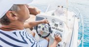 Mit Bootsführerschein für Kroatien selbst am Steuer vom eigenen Boot - Sportbootführerschein See oder Küstenpatent