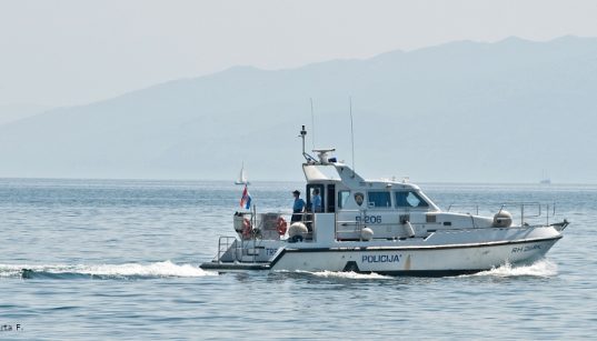 Zoll Boot Kroatien auf dem Meer - Zollbestimmungen für Kroatien