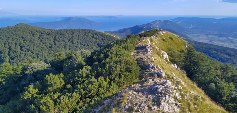 8 Radwege zum Mountainbiken im Naturpark Učka - Aussicht vom Berg auf Insel Cres und Losinj