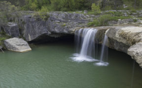Zarečki Krov Wasserfall