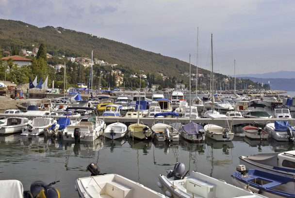 Yachthafen von Ičići