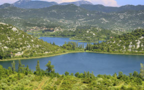 Kanu fahren auf den Baćina Seen