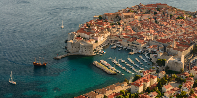 Anlegen in Dubrovnik und an Land in Geschichte und Kultur eintauchen, Foto: Luka Esenko