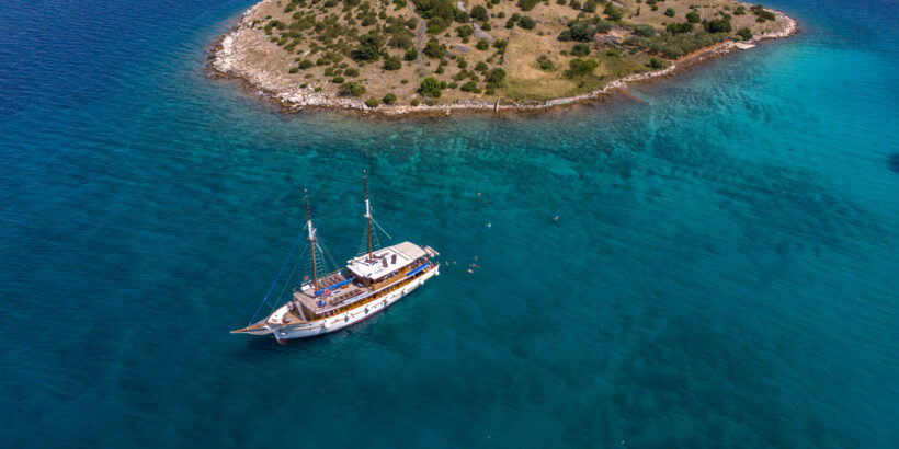 Das Schiff MS Maček