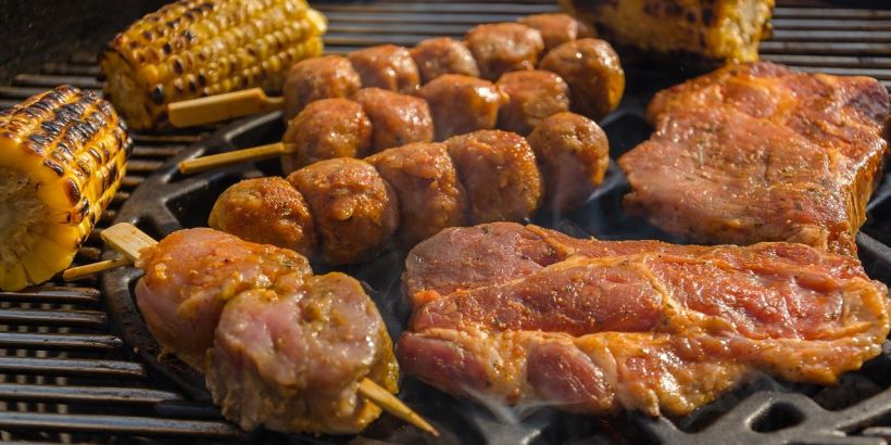 gegrillte Fleischspieße Raznjici_kroatische Spezialitäten zum Nachkochen_48140_Pixabay.com © USA-Reiseblogger CCO Public Domain