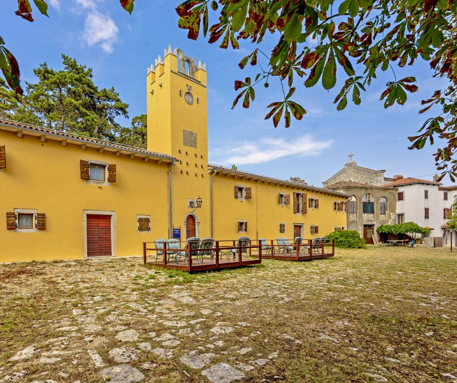 Kaštel Pineta, Istrien, I.D. Riva