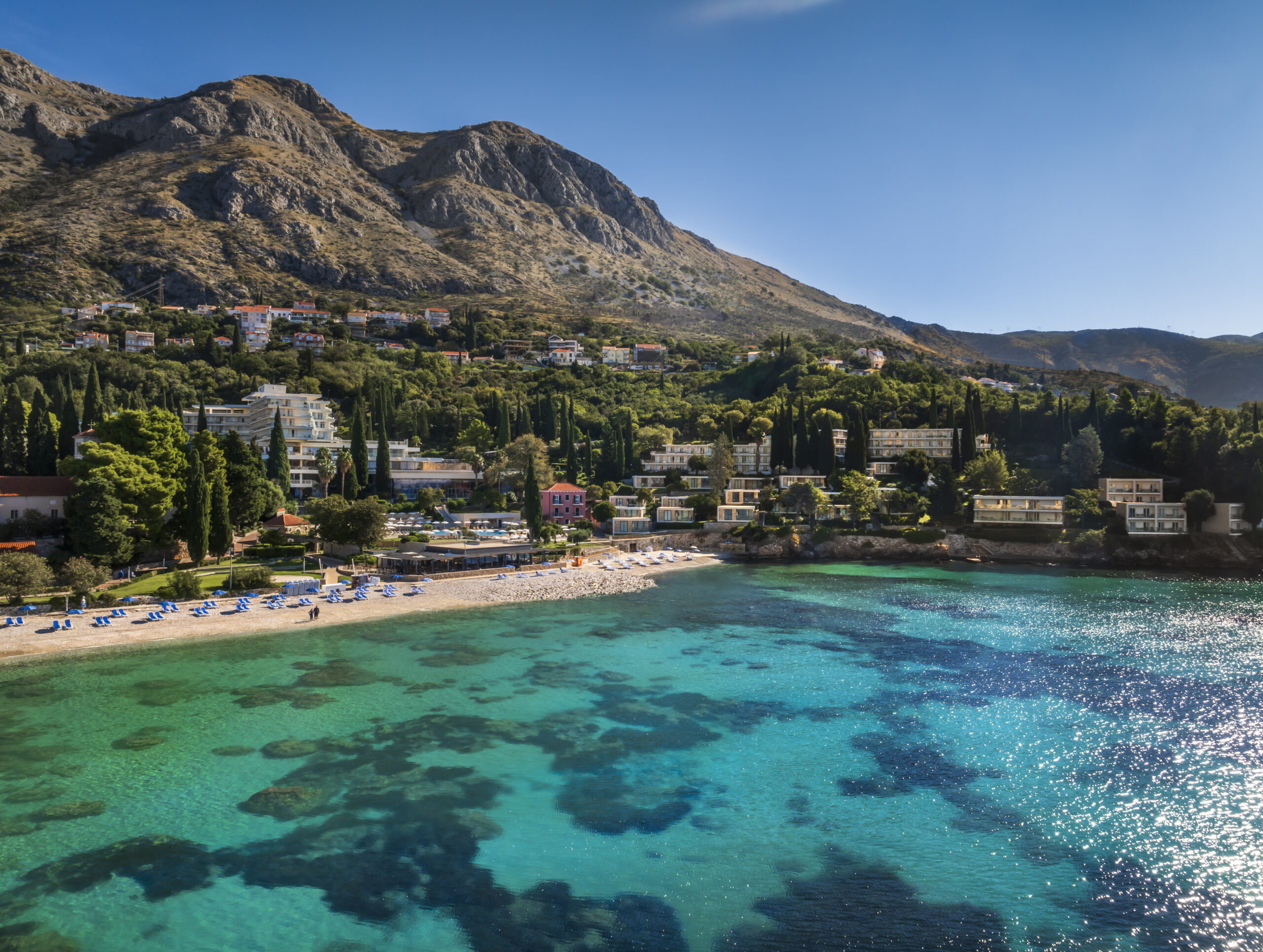 Hotel Astarea – ruhig in Mlini bei Dubrovnik gelegen, mit großem Pool, mediterranen Gärten und Blick auf die Adria.