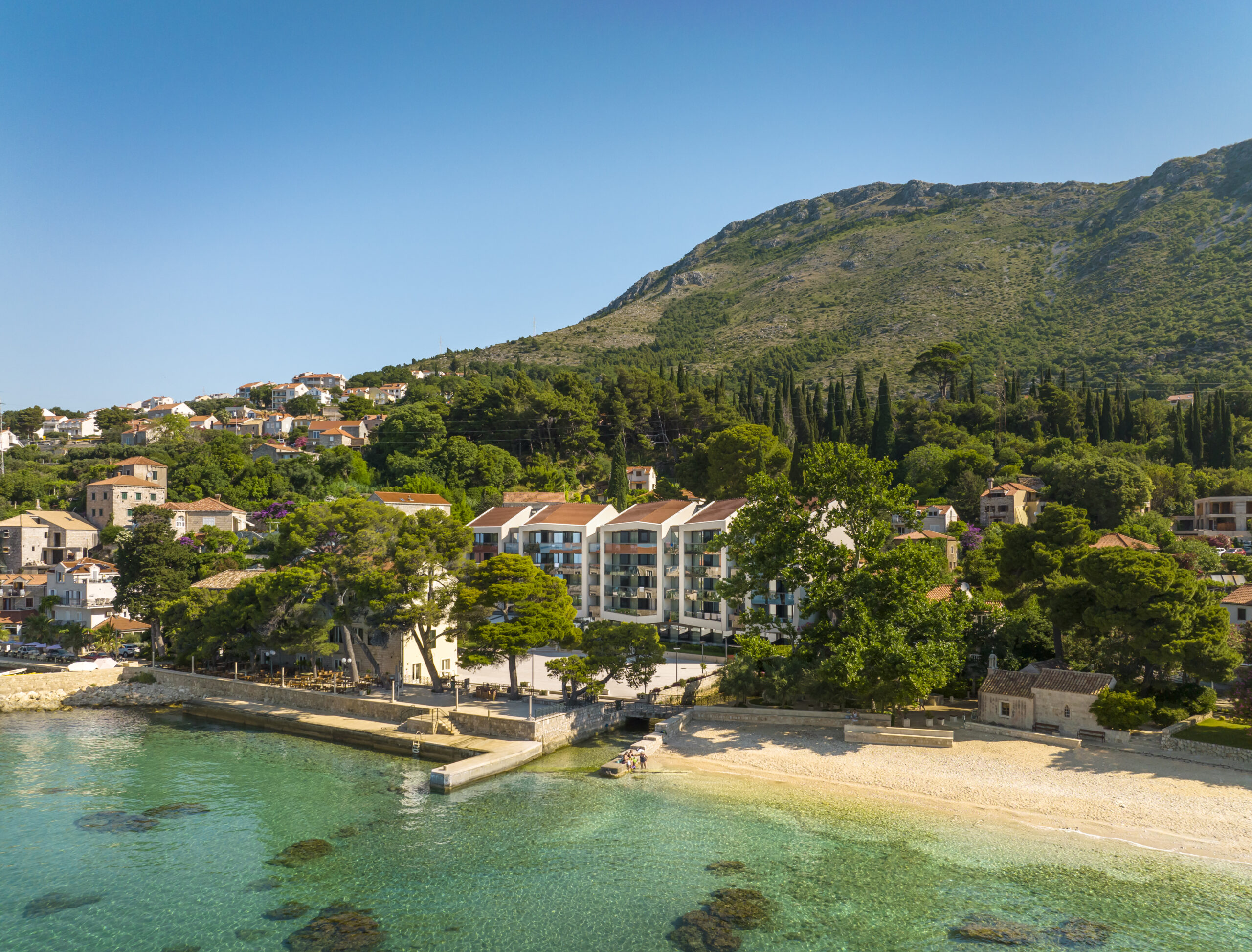 Hotel Mlini – charmantes Boutique-Hotel direkt an der Uferpromenade von Mlini, mit Pool, Garten und Zugang zum Strand.