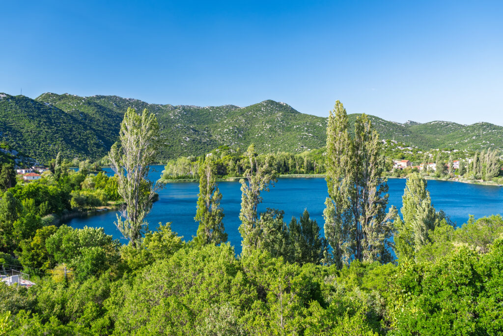 Oćuša See